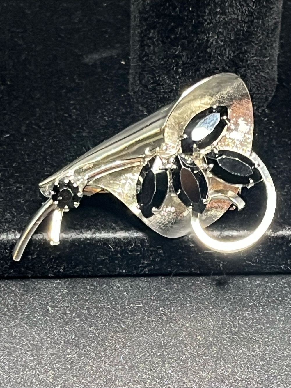 Vintage silver tone black rhinestone floral brooch